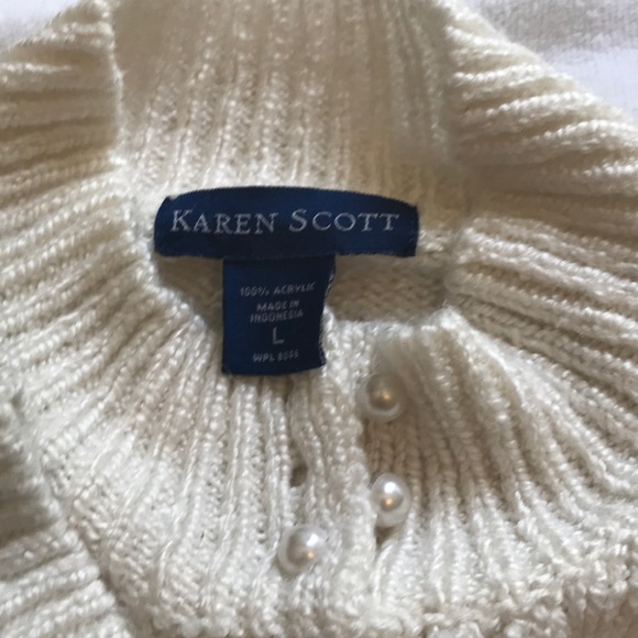 A cream comfortable sweater - Picture 2 of 2